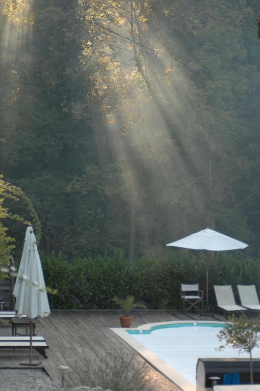Bed and Breakfast Le Moulin Des Farges Meymac Exterior foto